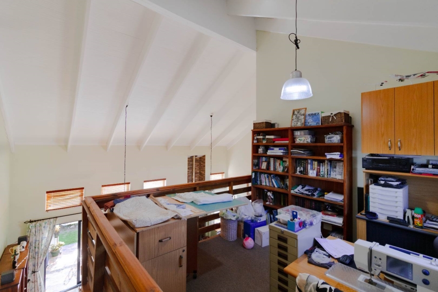 3 Bedroom Property for Sale in Sandbaai Western Cape